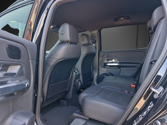 MERCEDES-BENZ GLB 180 d-image-9
