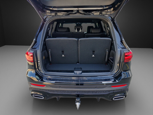 MERCEDES-BENZ GLB 180 d-image-10