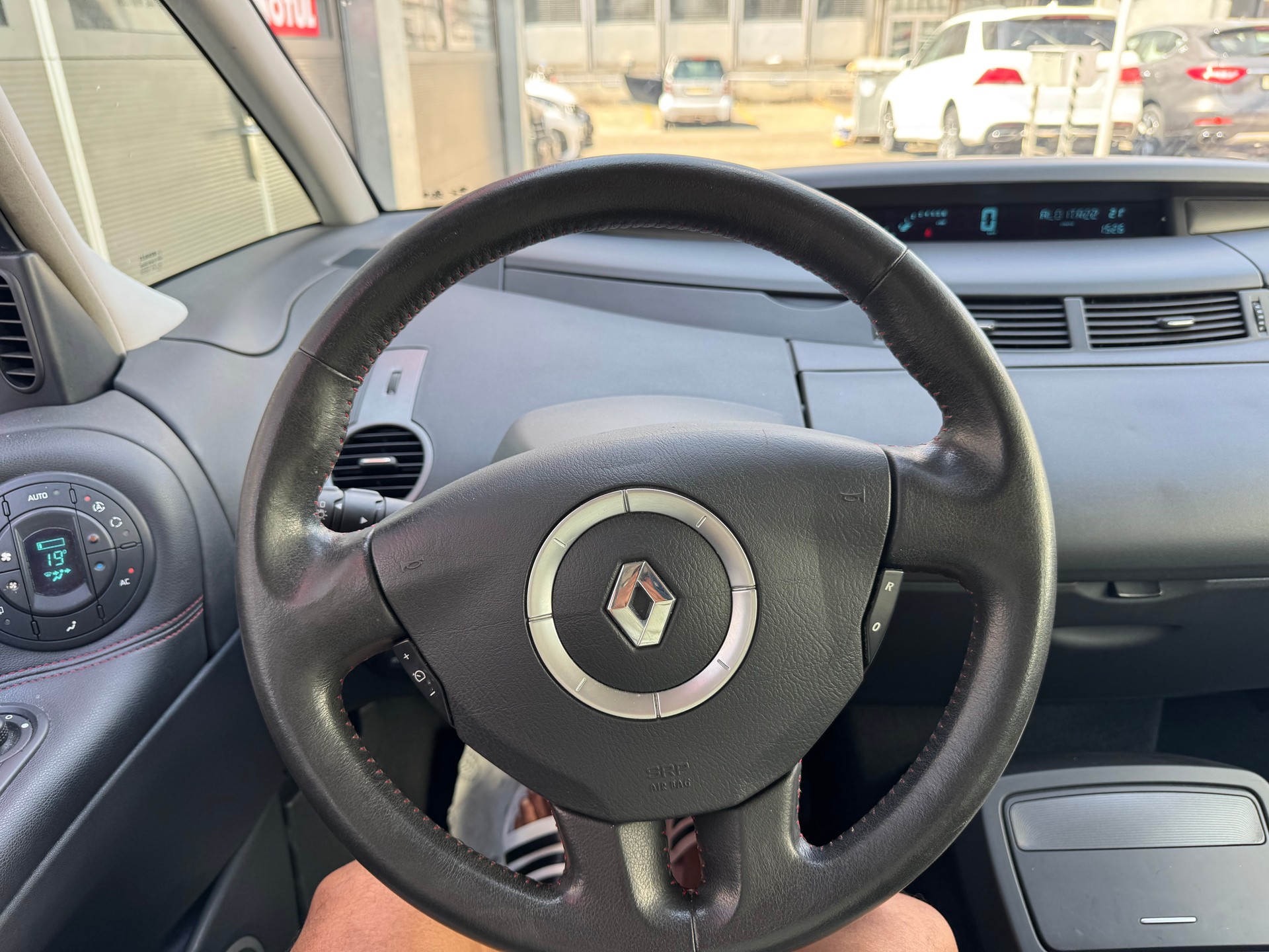 RENAULT Espace 2.0 Turbo Expression-image-14