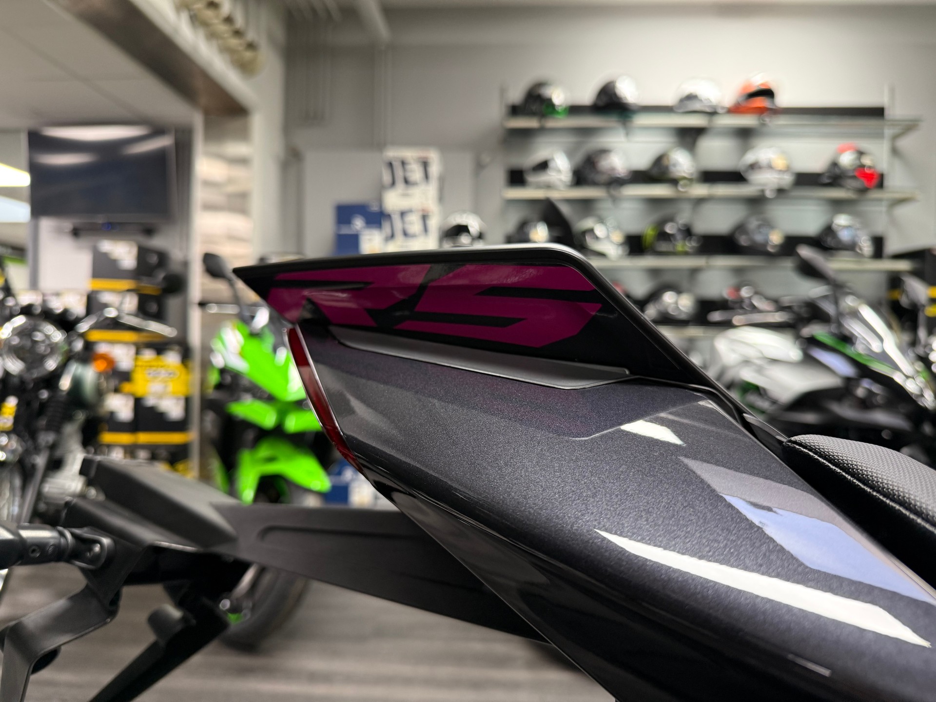 APRILIA APRILIA RS 660 E5+ (35kW) VENOM PURPLE-image-7