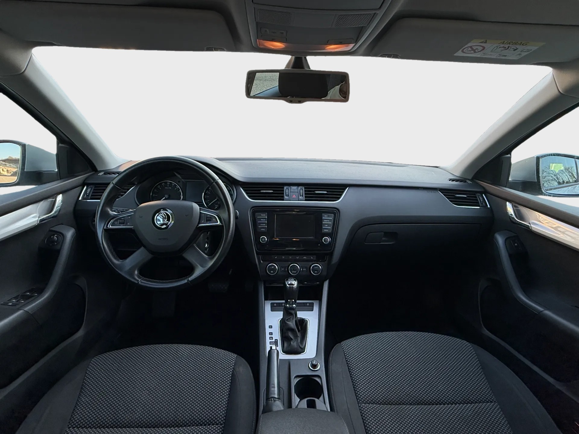SKODA Octavia Combi 2.0 TDI Ambition 4x4 DSG-image-9