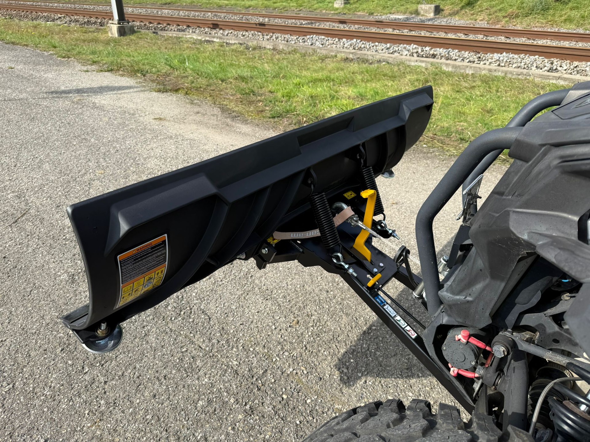 CAN-AM Maverick Sport 1000 ABS-image-9