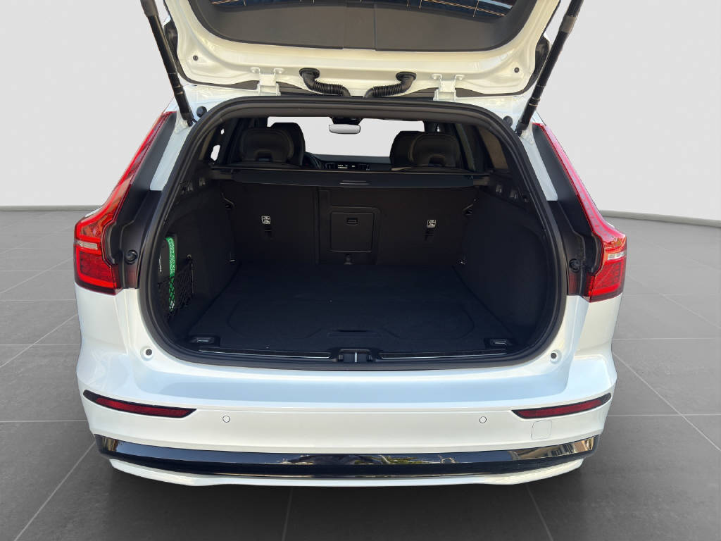VOLVO V60 2.0 T6 TE Plus Dark eAWD-image-12