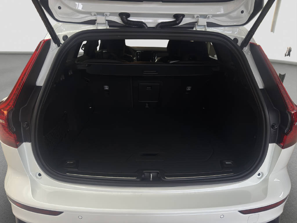 VOLVO V60 2.0 T6 TE Plus Dark eAWD-image-12
