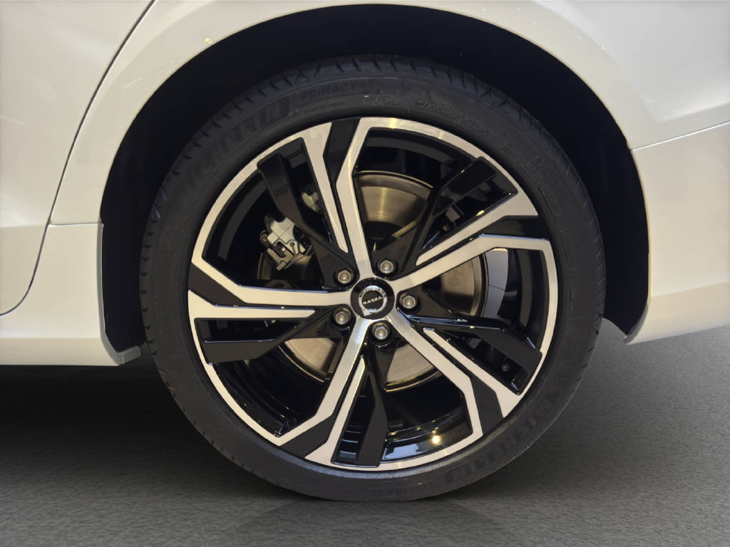 VOLVO V60 2.0 T6 TE Plus Dark eAWD-image-13