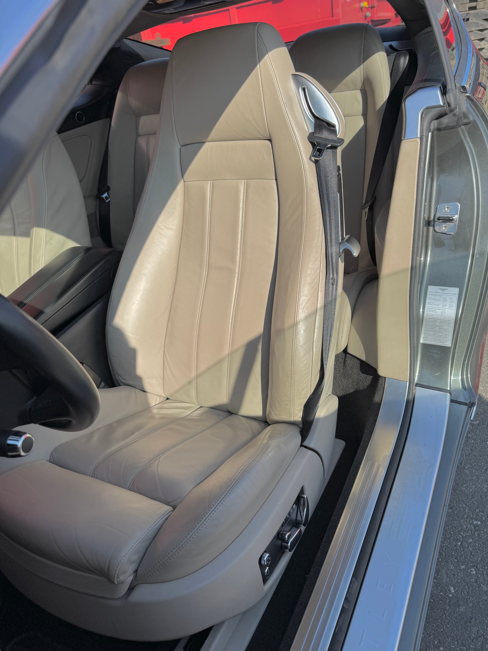 BENTLEY Continental GT 6.0-image-9