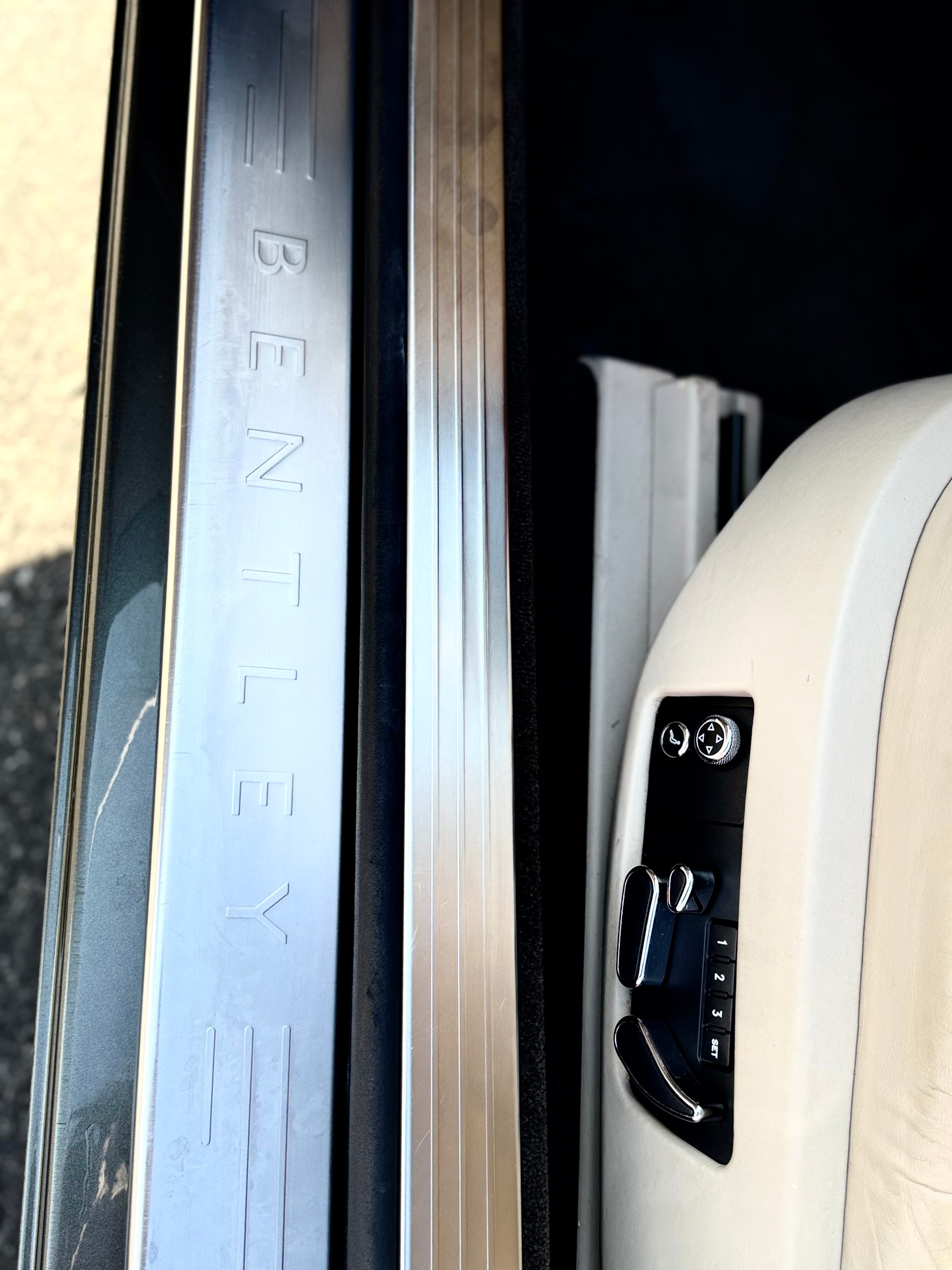 BENTLEY Continental GT 6.0-image-11
