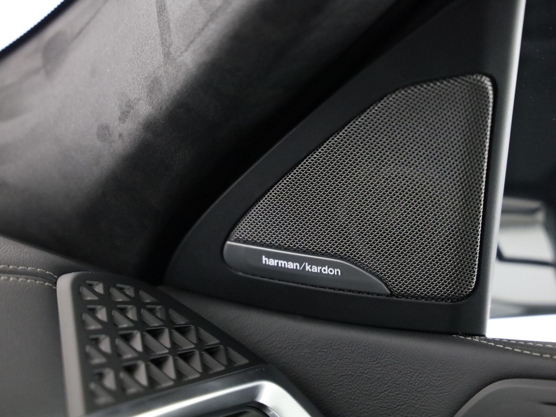 BMW X6 xDrive M60i M Sport Pro-image-23