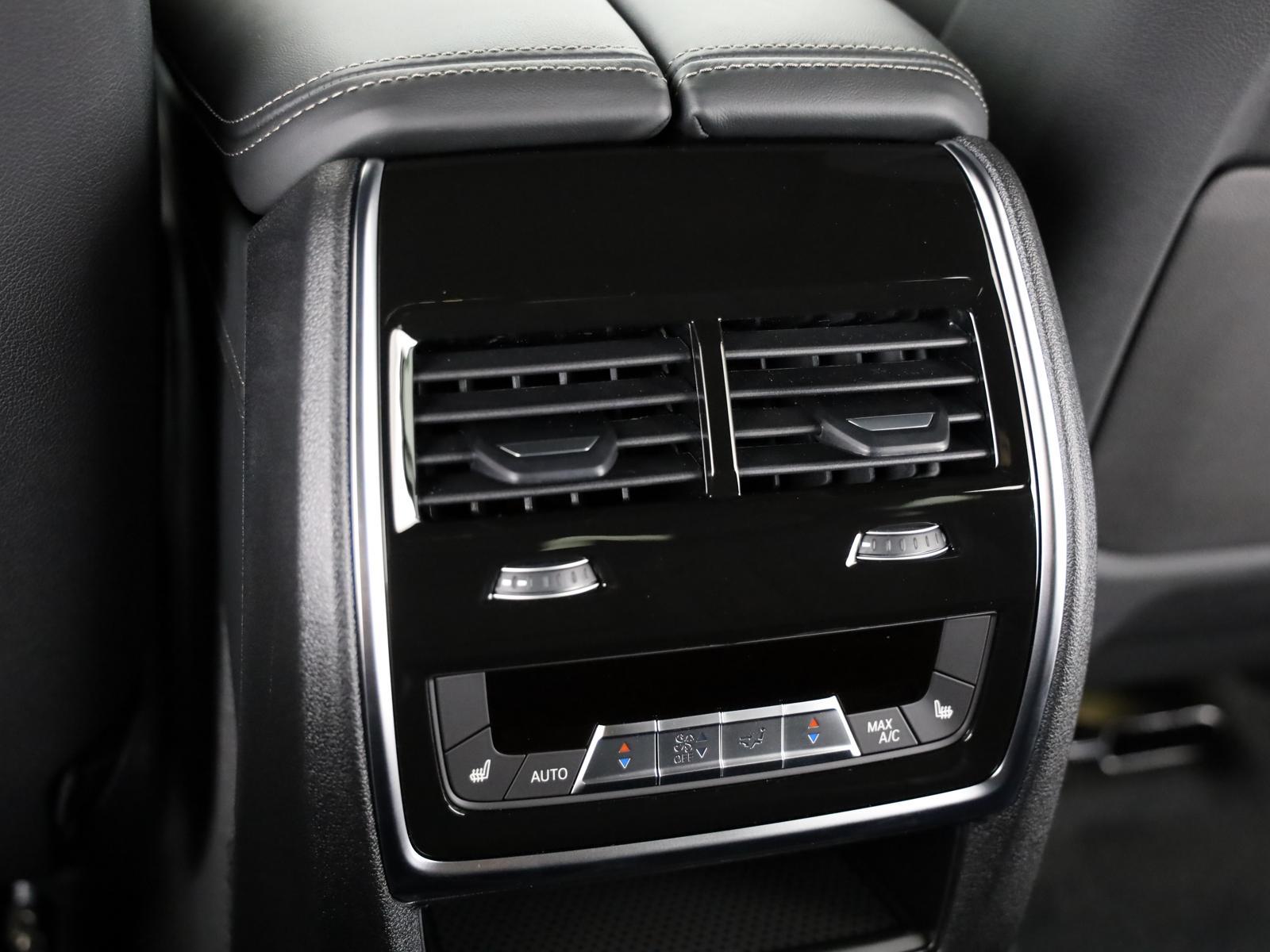 BMW X6 xDrive M60i M Sport Pro-image-16