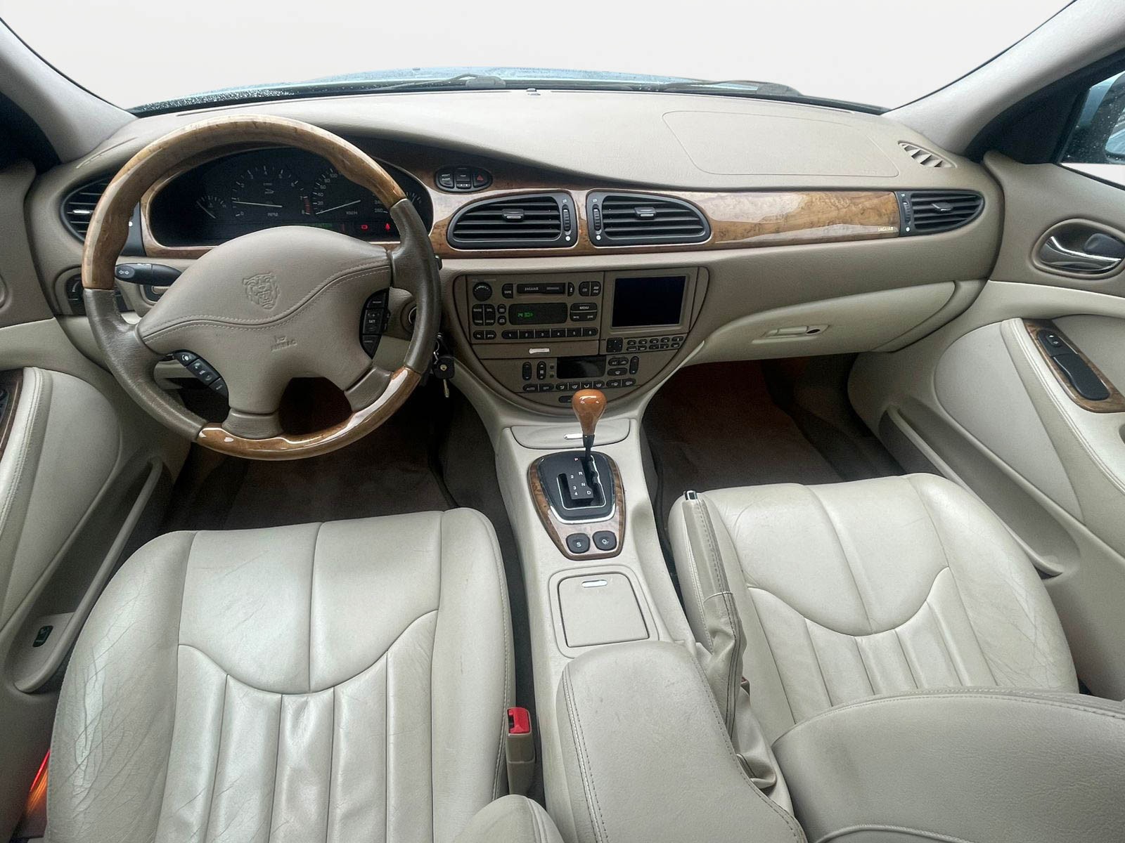 JAGUAR S-Type Sport 4.0 V8-image-4