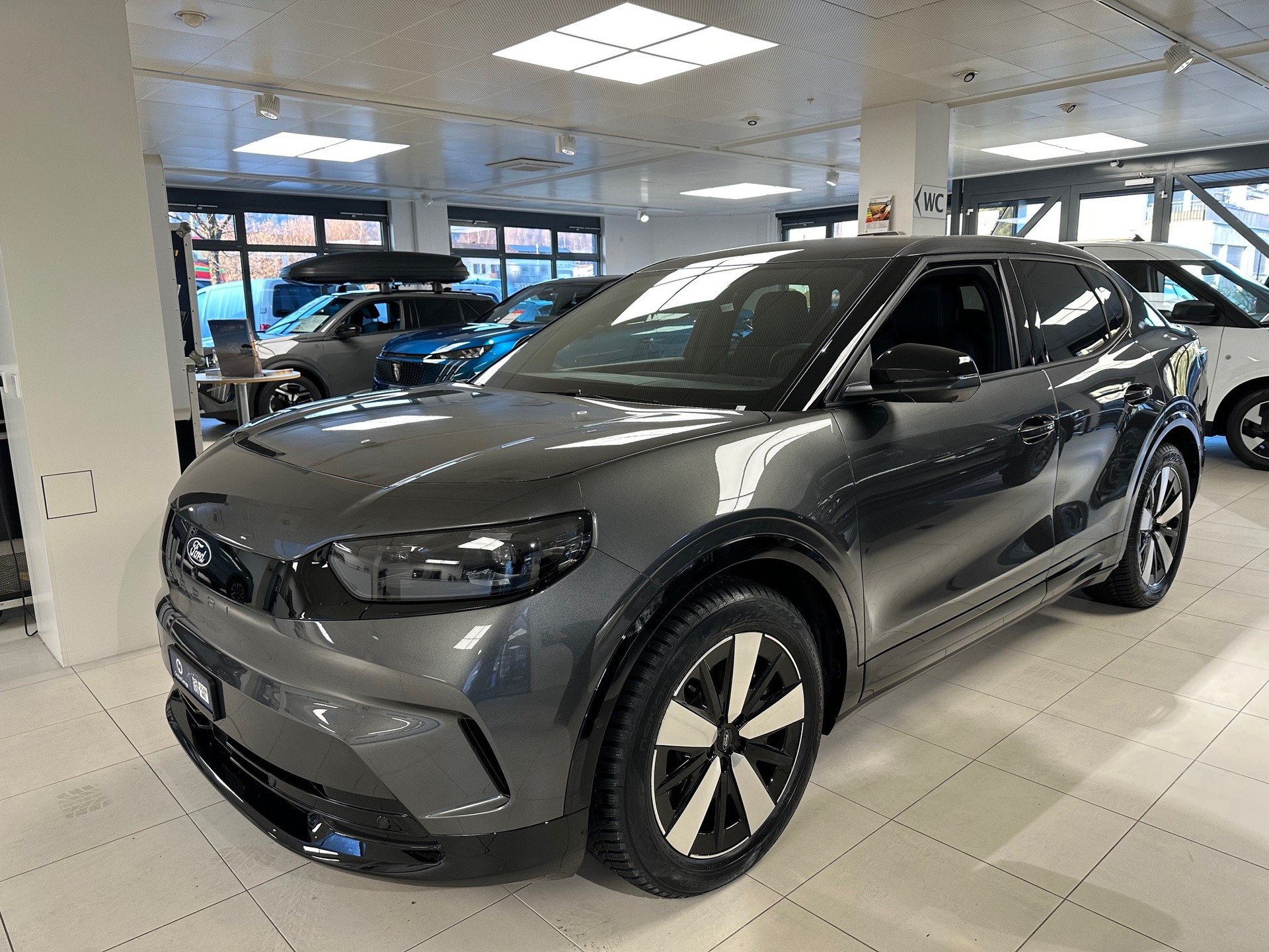 FORD Capri Extended Range Premium-image-0