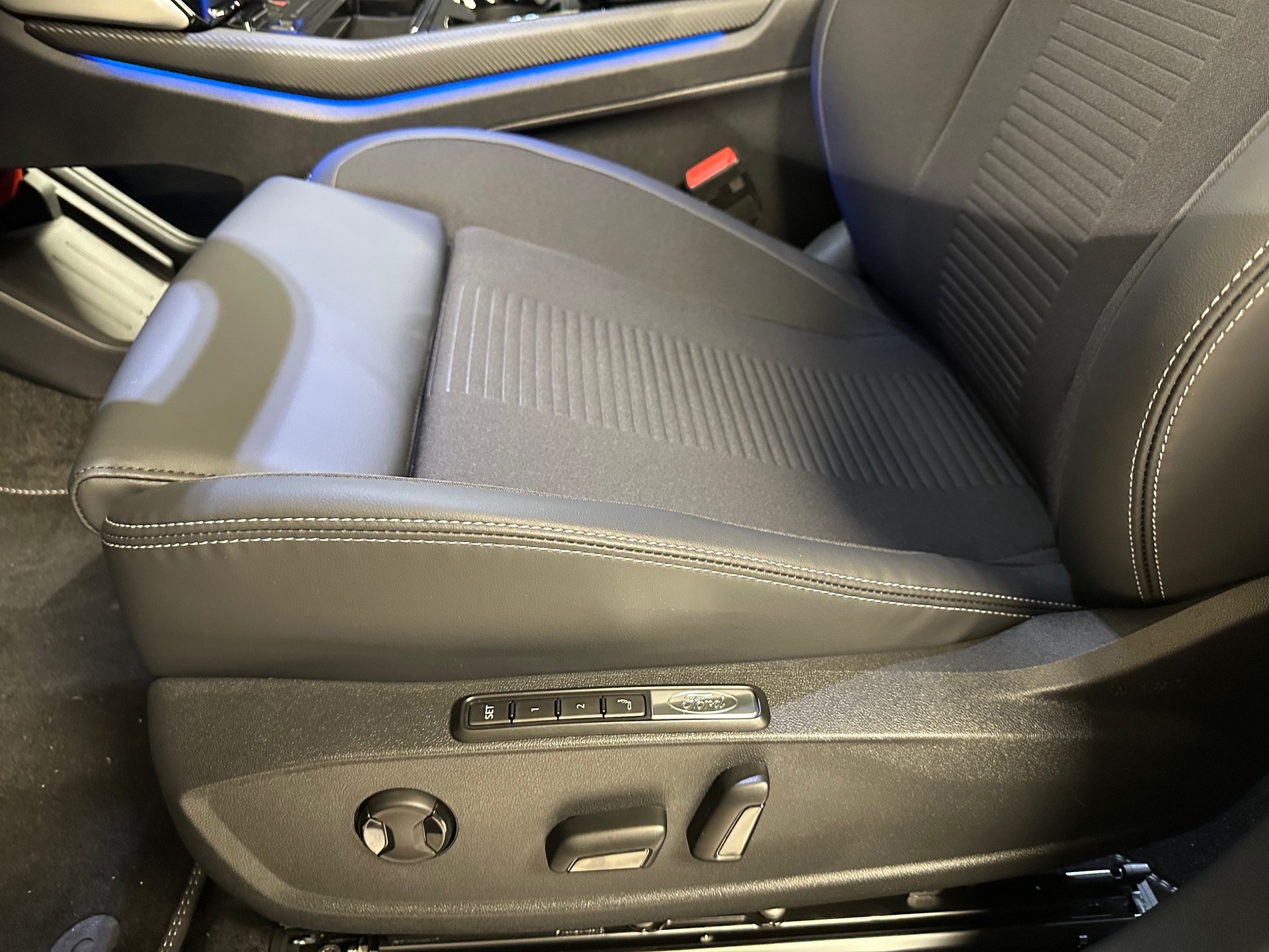 FORD Capri Extended Range Premium-image-9