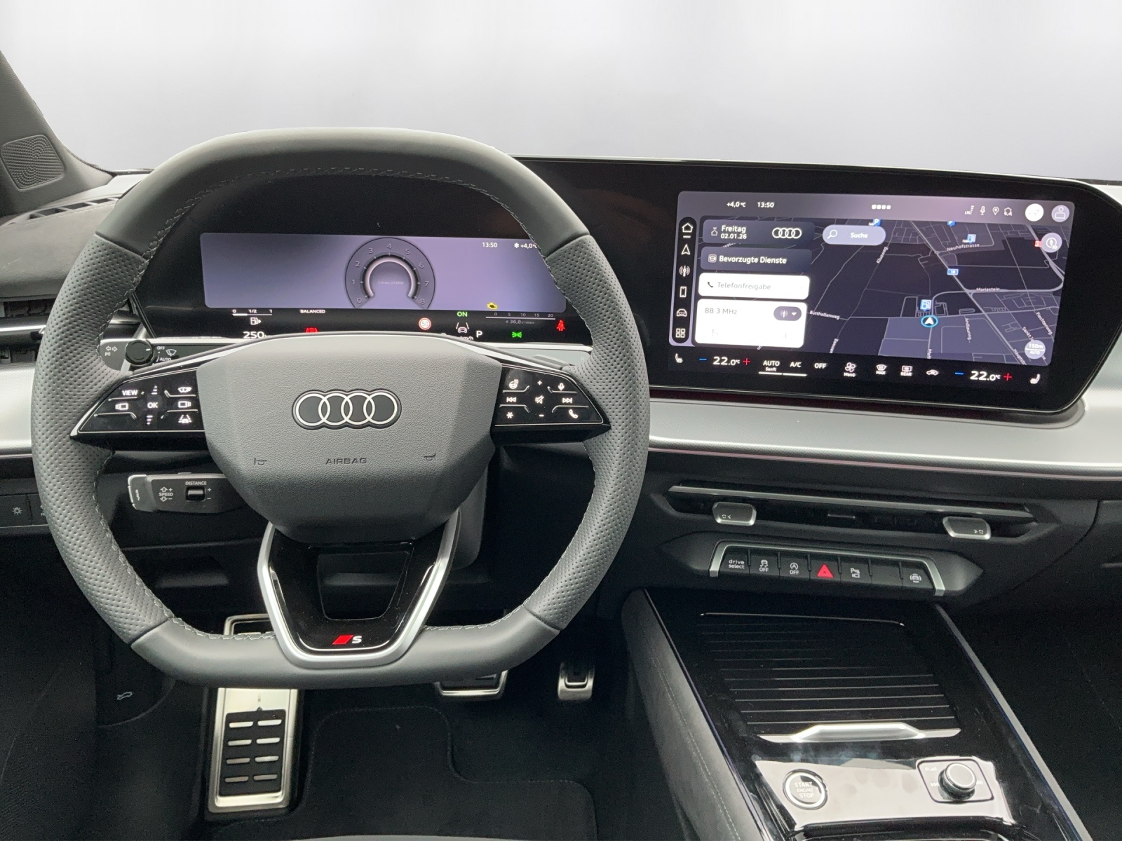 AUDI Q3 Sportback TFSI quattro 195 kW S tronic-image-6
