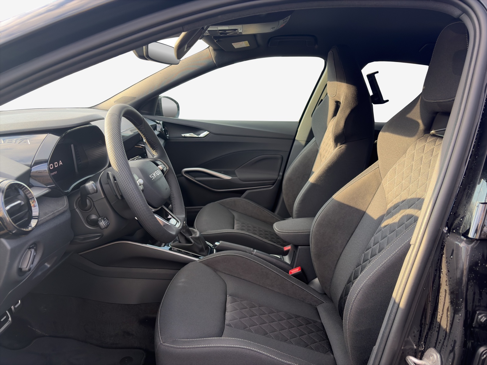 SKODA Fabia 1.0 TSI Monte Carlo DSG-image-7
