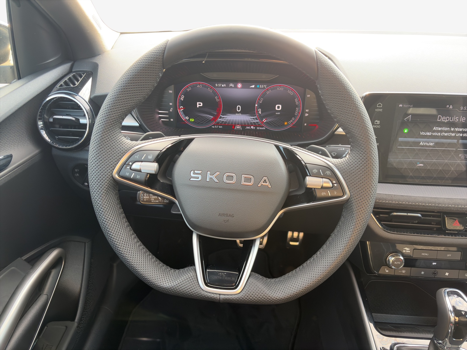 SKODA Fabia 1.0 TSI Monte Carlo DSG-image-9