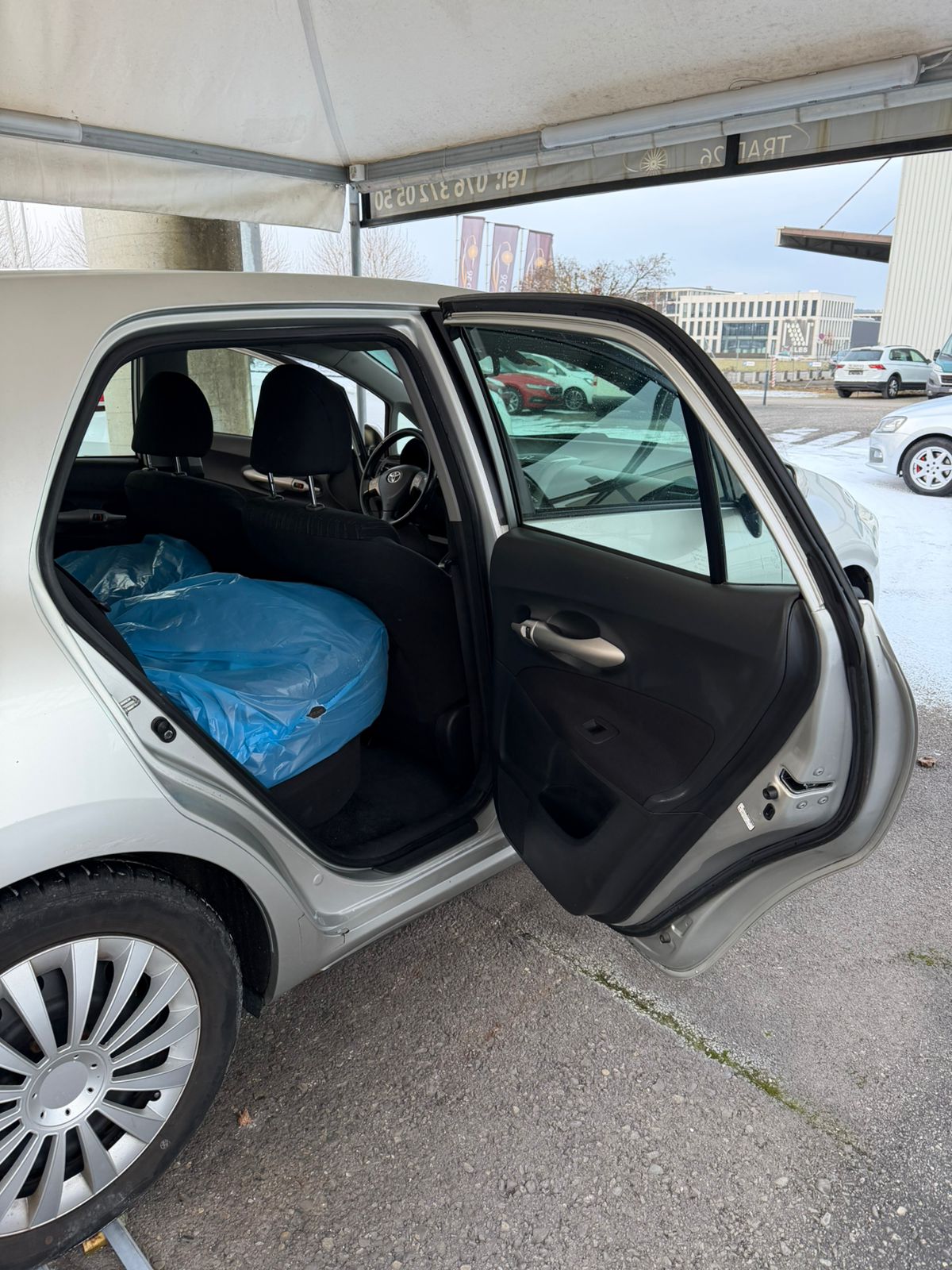 TOYOTA Auris 2.0 D-4D Linea Sol-image-12