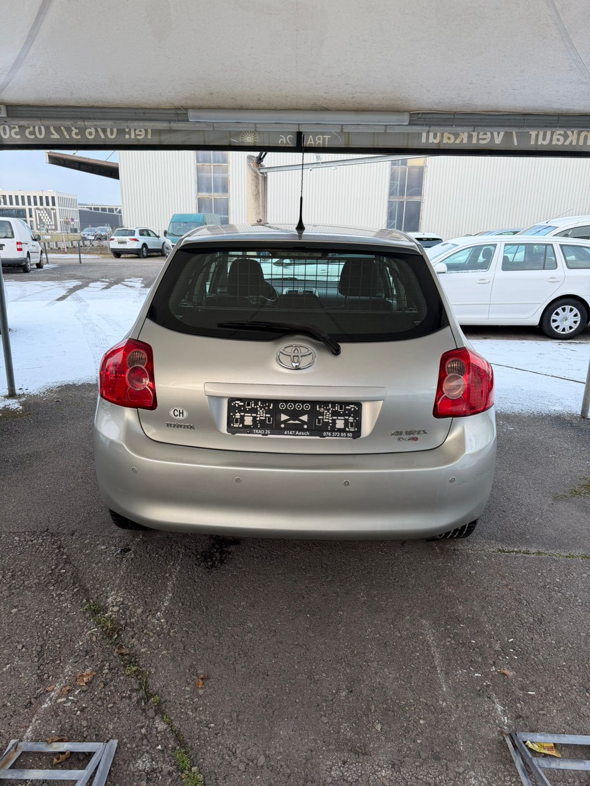 TOYOTA Auris 2.0 D-4D Linea Sol-image-5