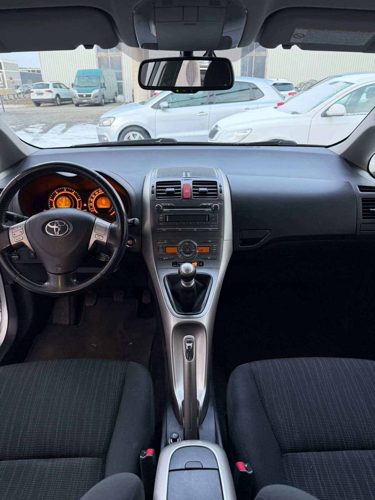TOYOTA Auris 2.0 D-4D Linea Sol-image-7