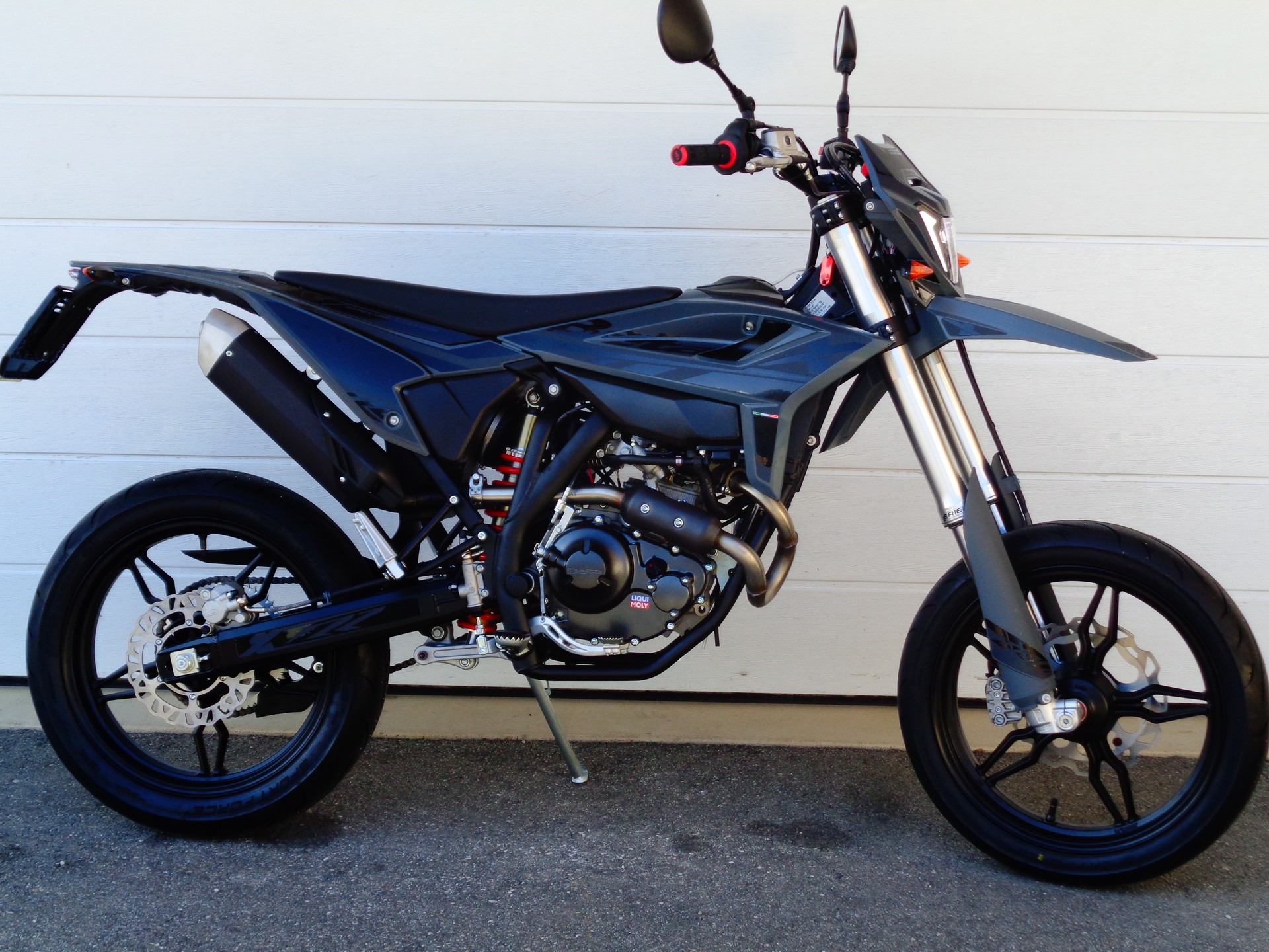 BETA RR 125-4T LC Motard-showroom-element-3