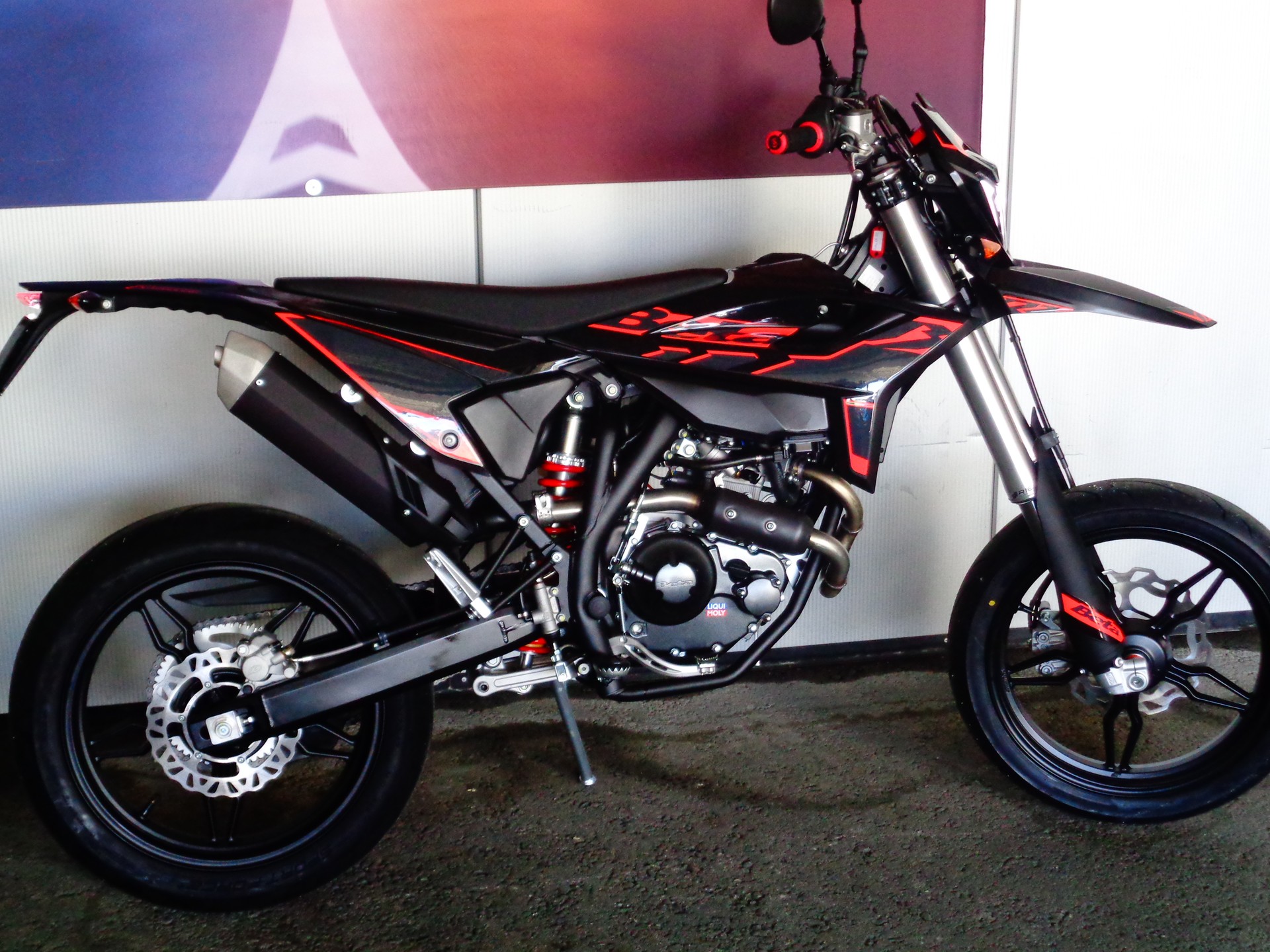 BETA RR 125-4T LC Motard-showroom-element-2