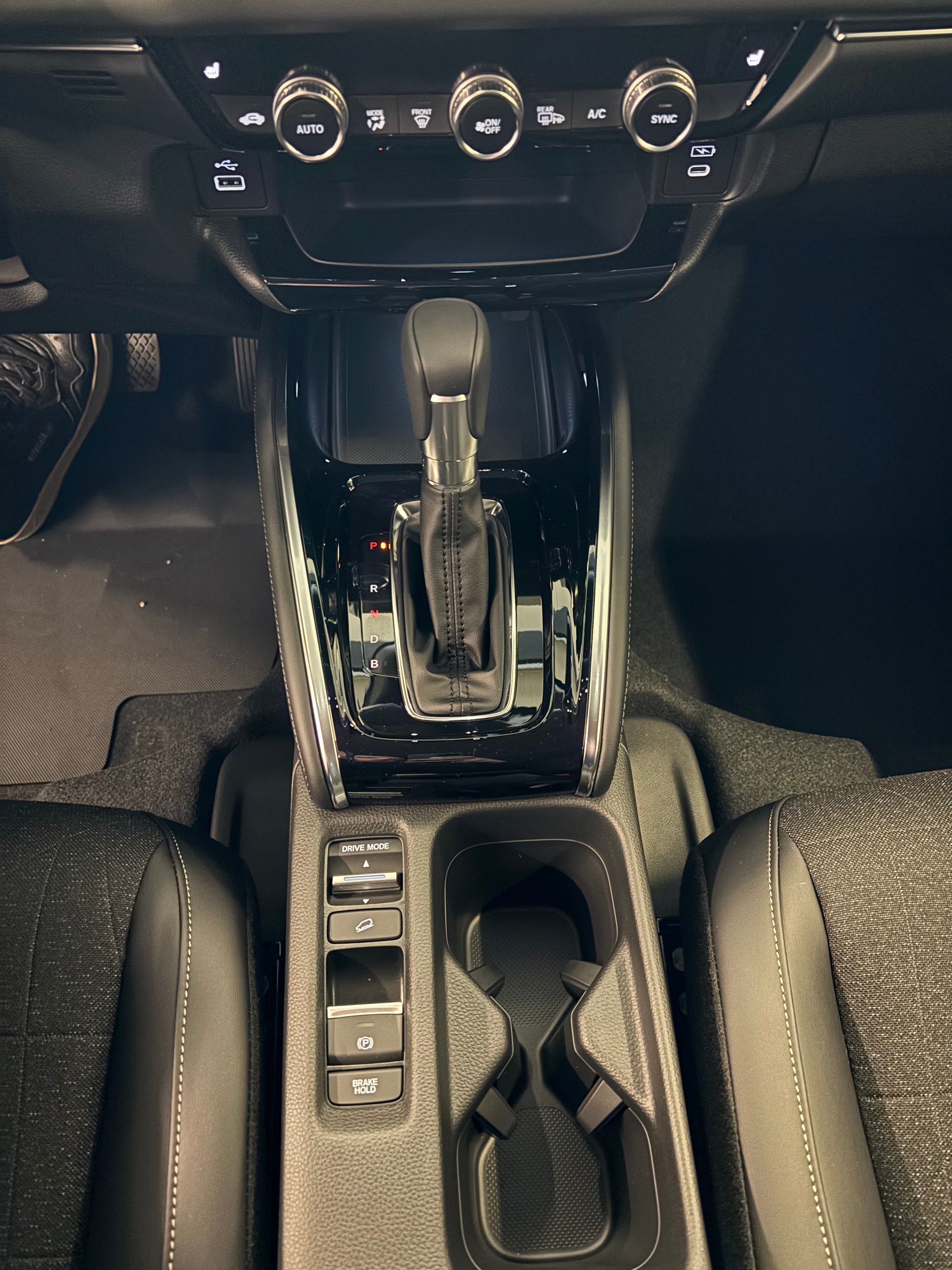 HONDA HR-V 1.5i-MMD Advance CVT-image-11