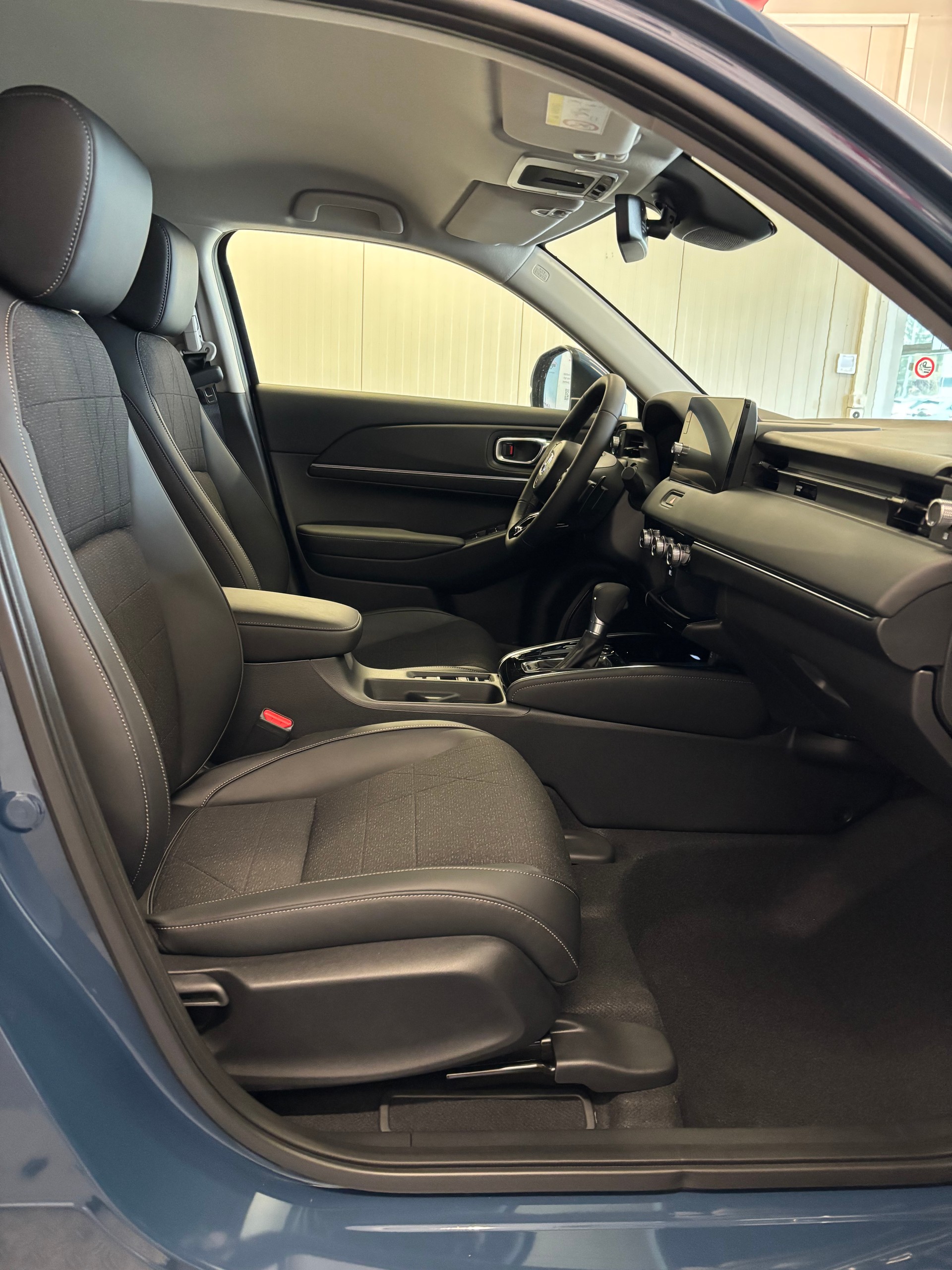 HONDA HR-V 1.5i-MMD Advance CVT-image-12