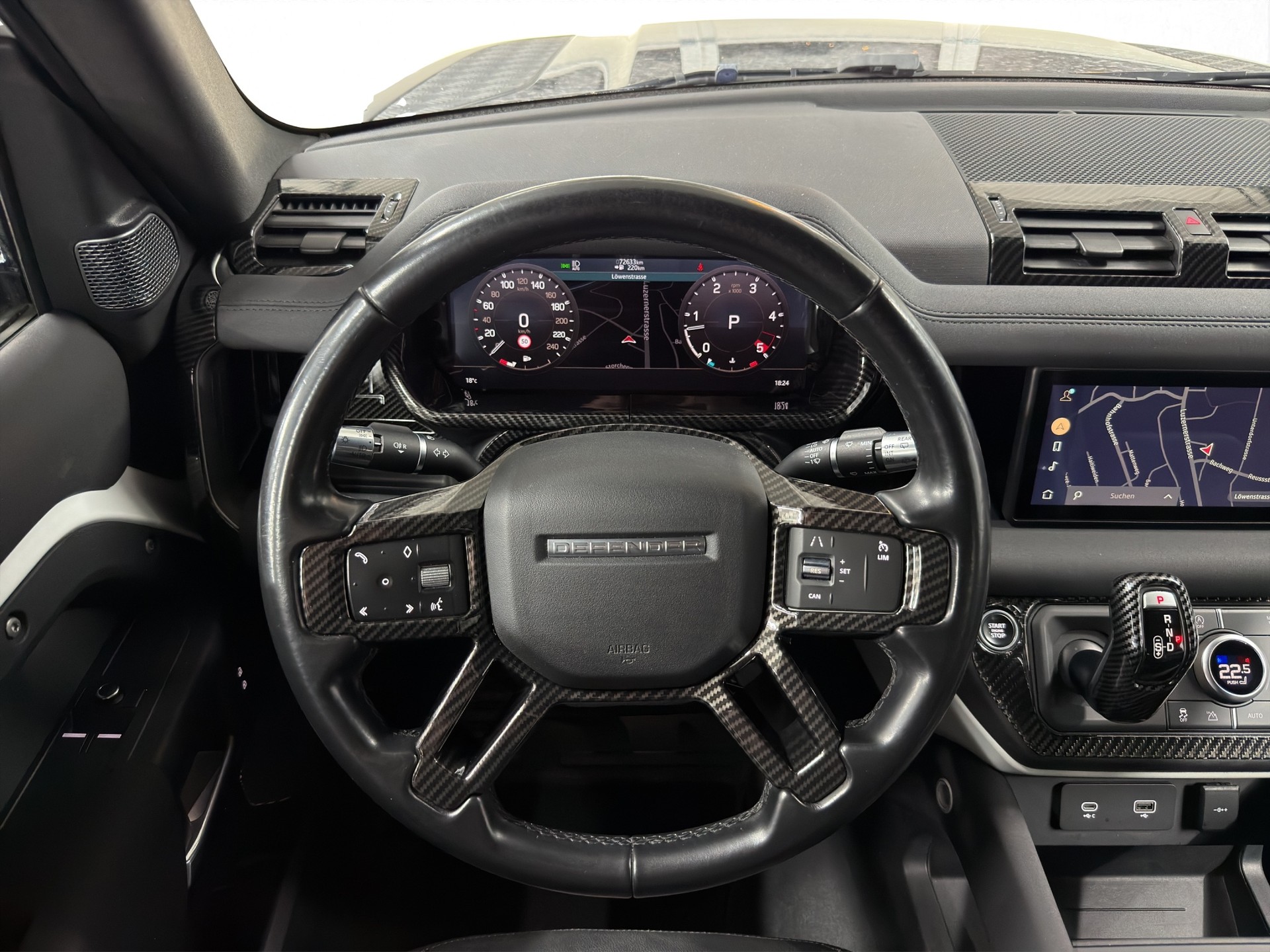 LAND ROVER Defender 90 3.0D I6 200 X-Dynamic SE AT8-image-10