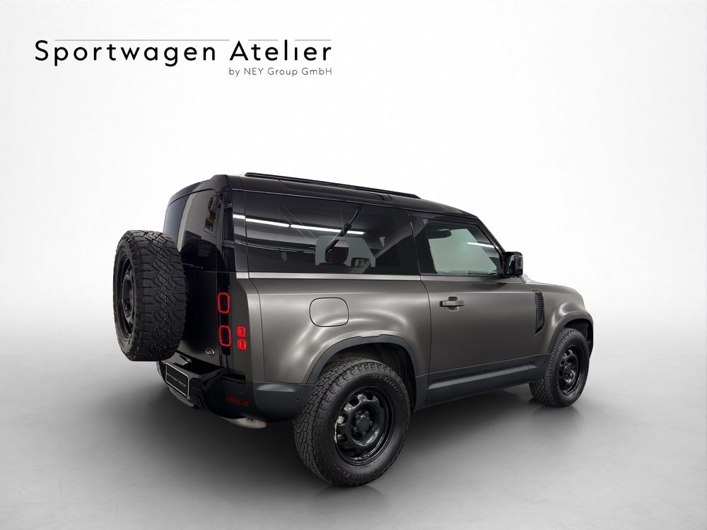 LAND ROVER Defender 90 3.0D I6 200 X-Dynamic SE AT8-image-4