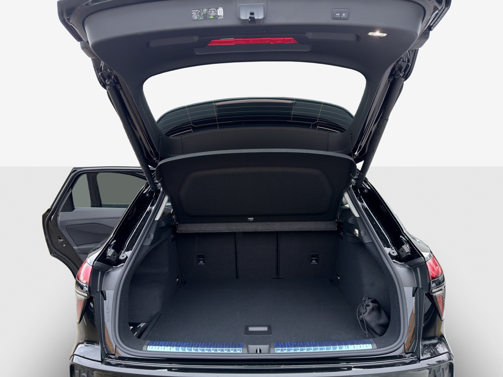 AUDI Q3 SUV 110 kW TFSI S tronic-image-12