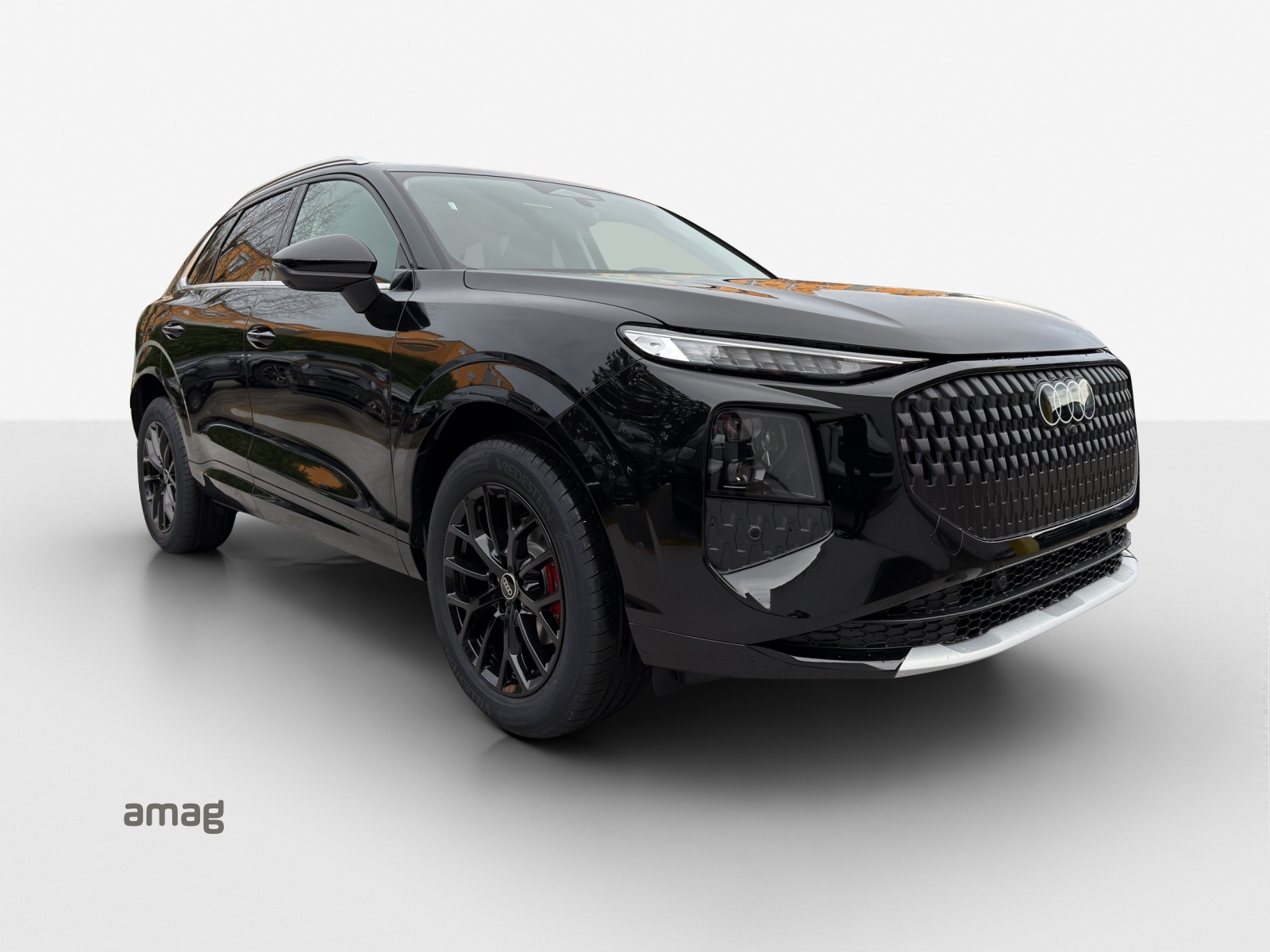 AUDI Q3 SUV 110 kW TFSI S tronic-image-5