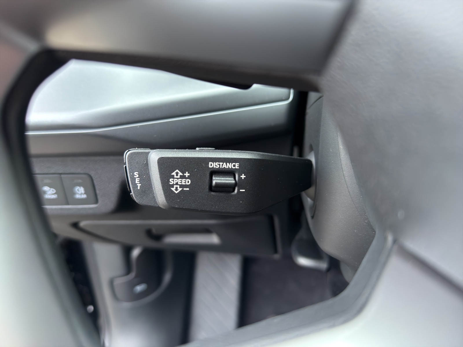 AUDI Q3 SUV 110 kW TFSI S tronic-image-15