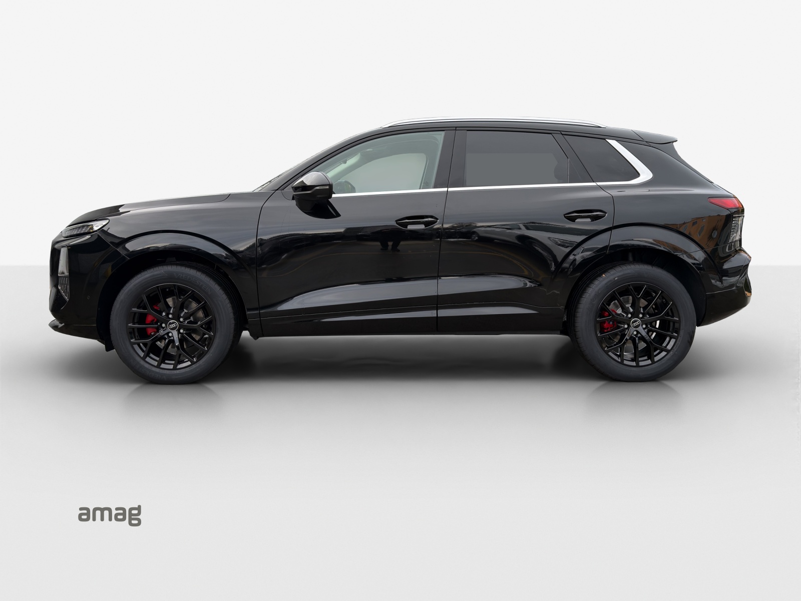 AUDI Q3 SUV 110 kW TFSI S tronic-image-1