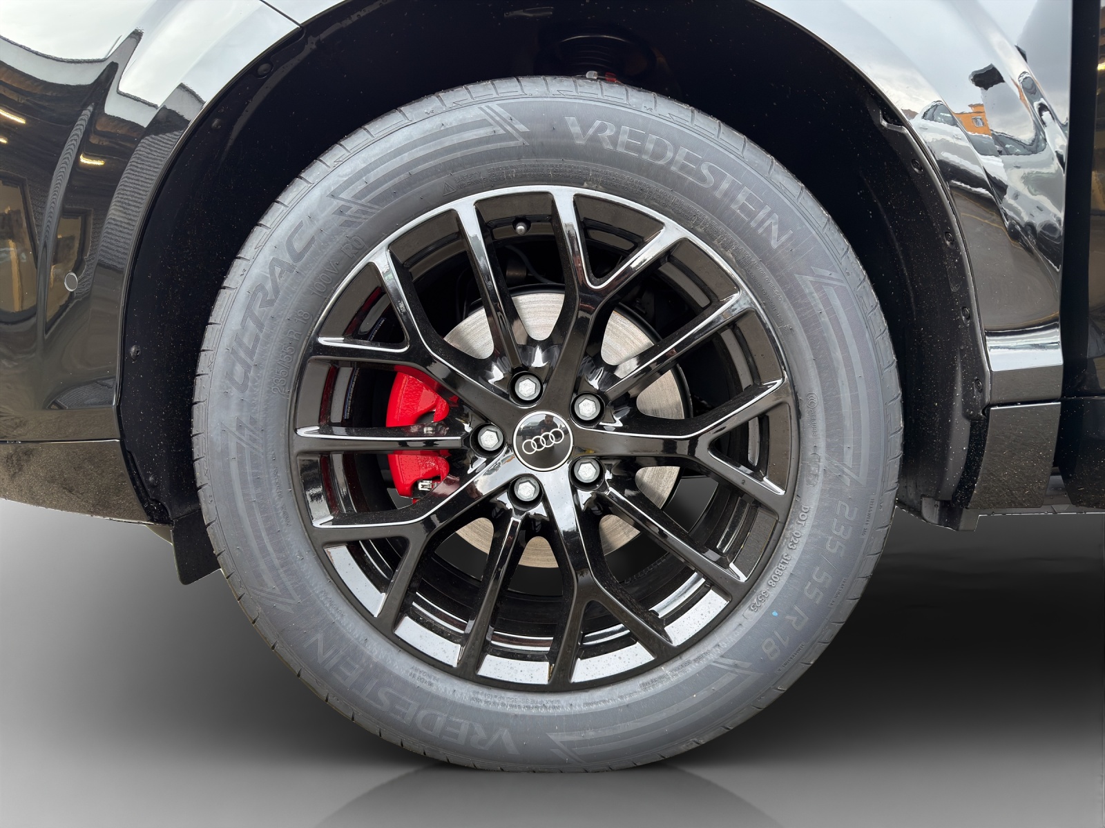 AUDI Q3 SUV 110 kW TFSI S tronic-image-13