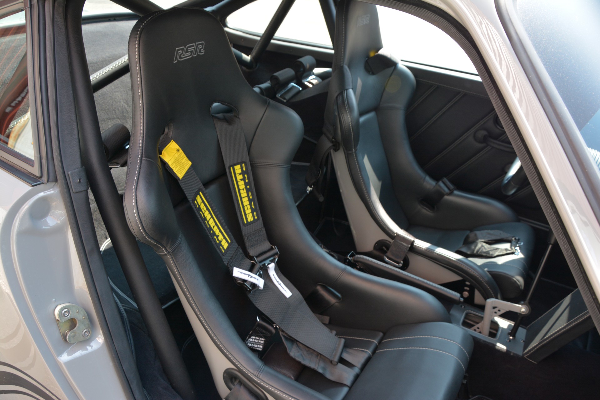 PORSCHE 911 Coupé 3.6 Carrera 2-image-7
