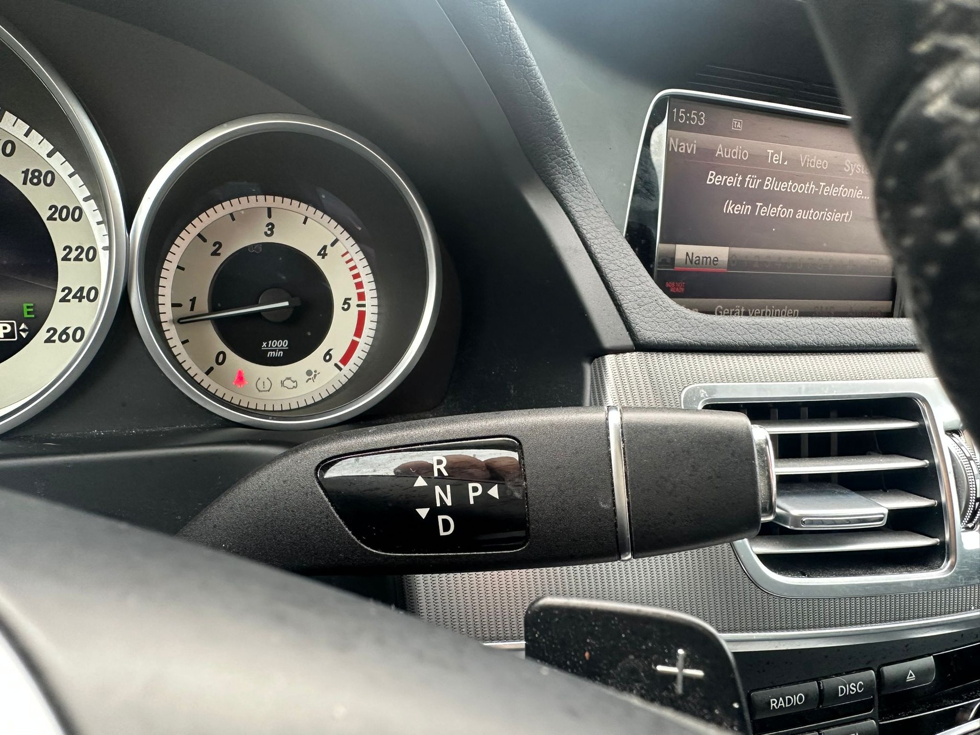 MERCEDES-BENZ E 250 CDI Elégance 4Matic 7G-Tronic-image-16