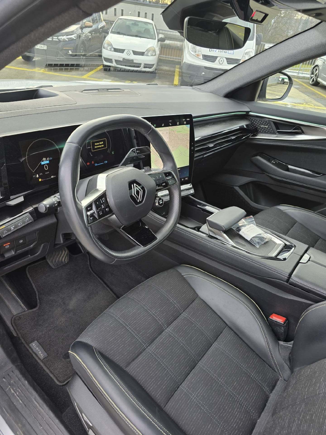 RENAULT Austral 1.2 E-Tech iconic-image-8