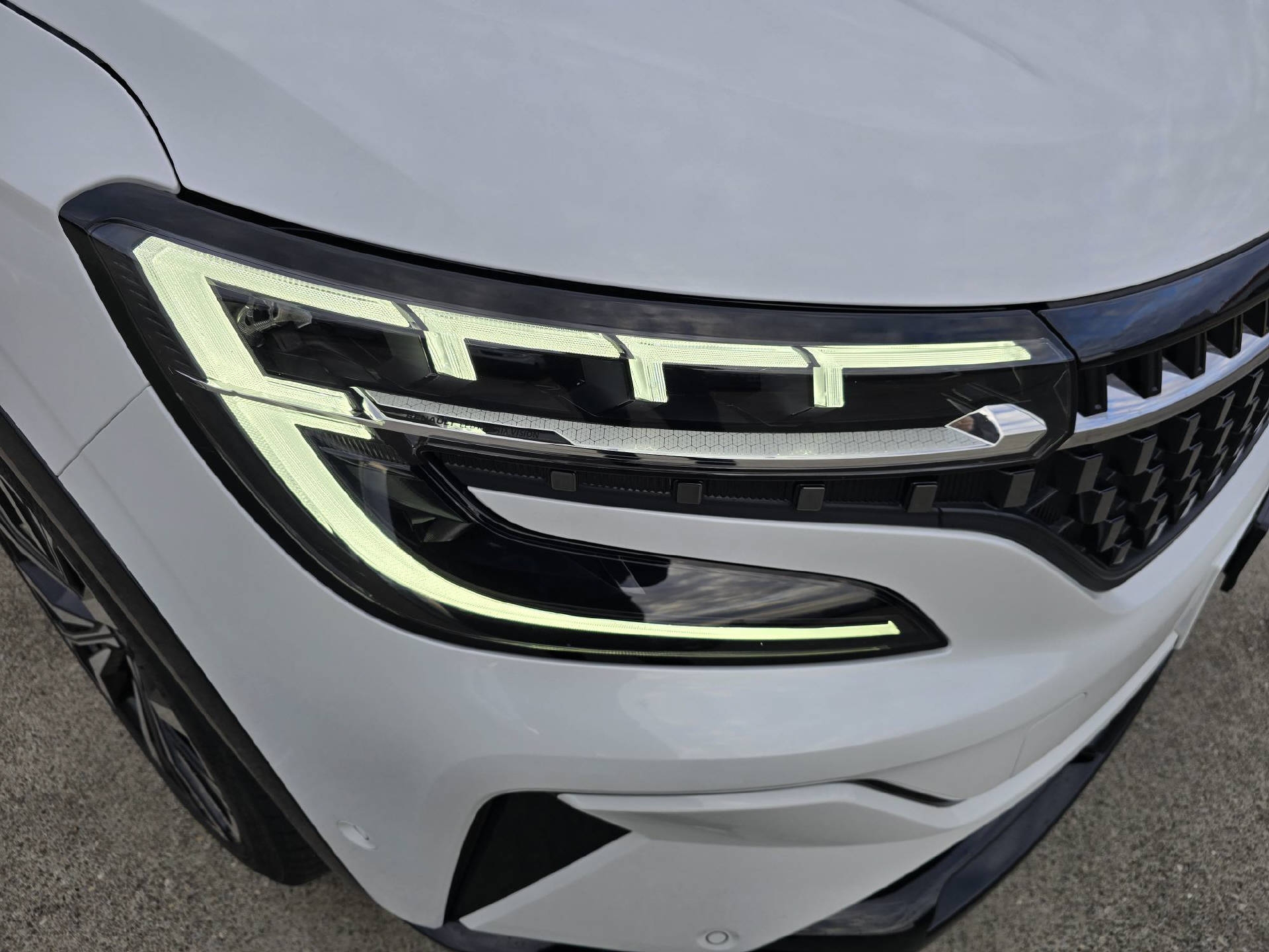 RENAULT Austral 1.2 E-Tech iconic-image-5
