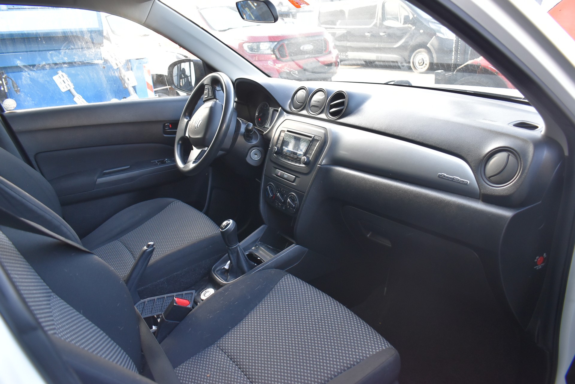 SUZUKI Vitara 1.6 Compact Top-image-6