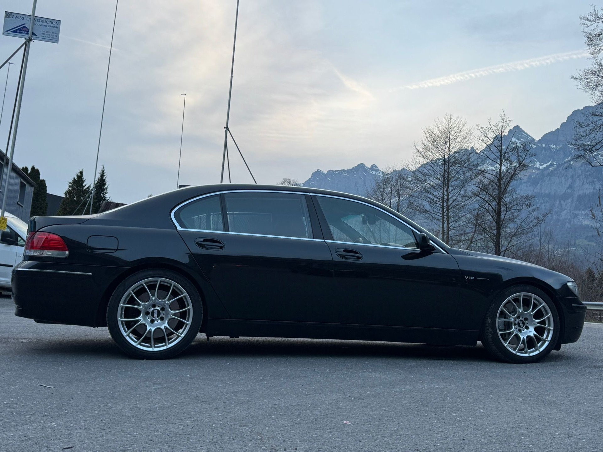 BMW 760i L-image-3