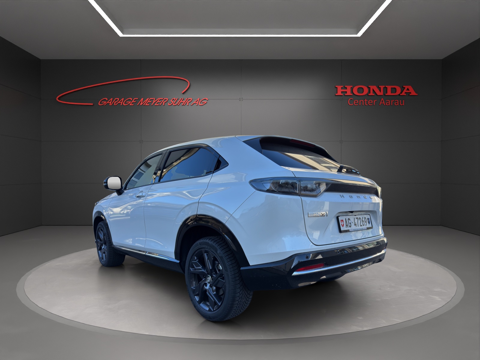 HONDA Ny1 Elegance-image-4