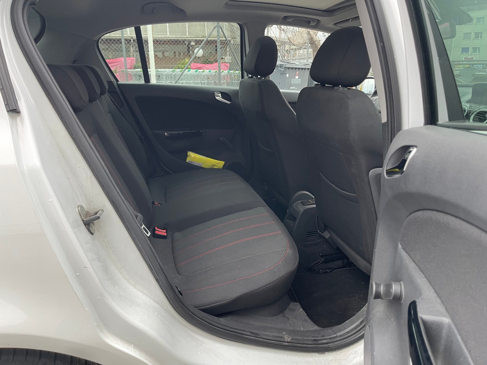 OPEL Corsa 1.4 TP Color Edition-image-6