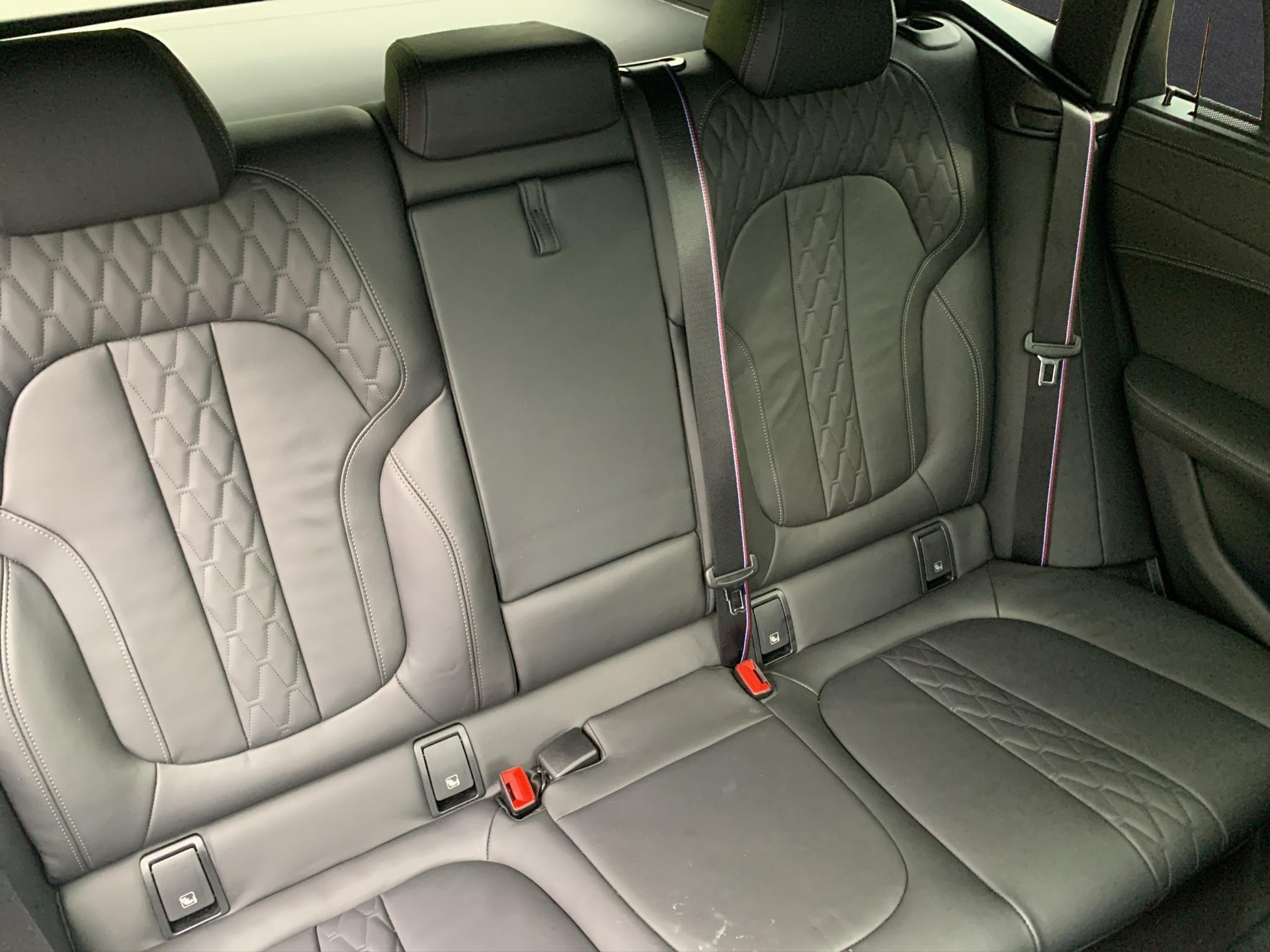 BMW X6 xDrive 48V 40i M Sport Pro Steptronic-image-13
