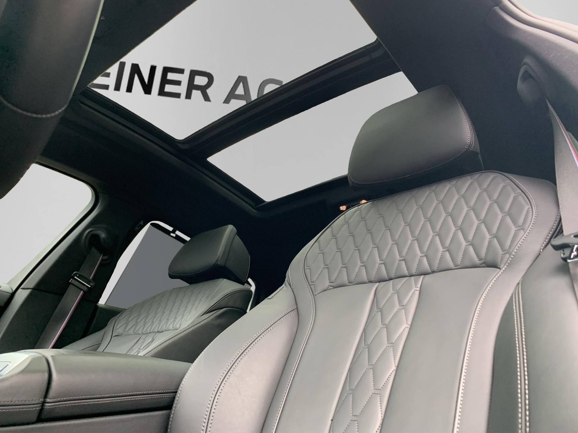 BMW X6 xDrive 48V 40i M Sport Pro Steptronic-image-18