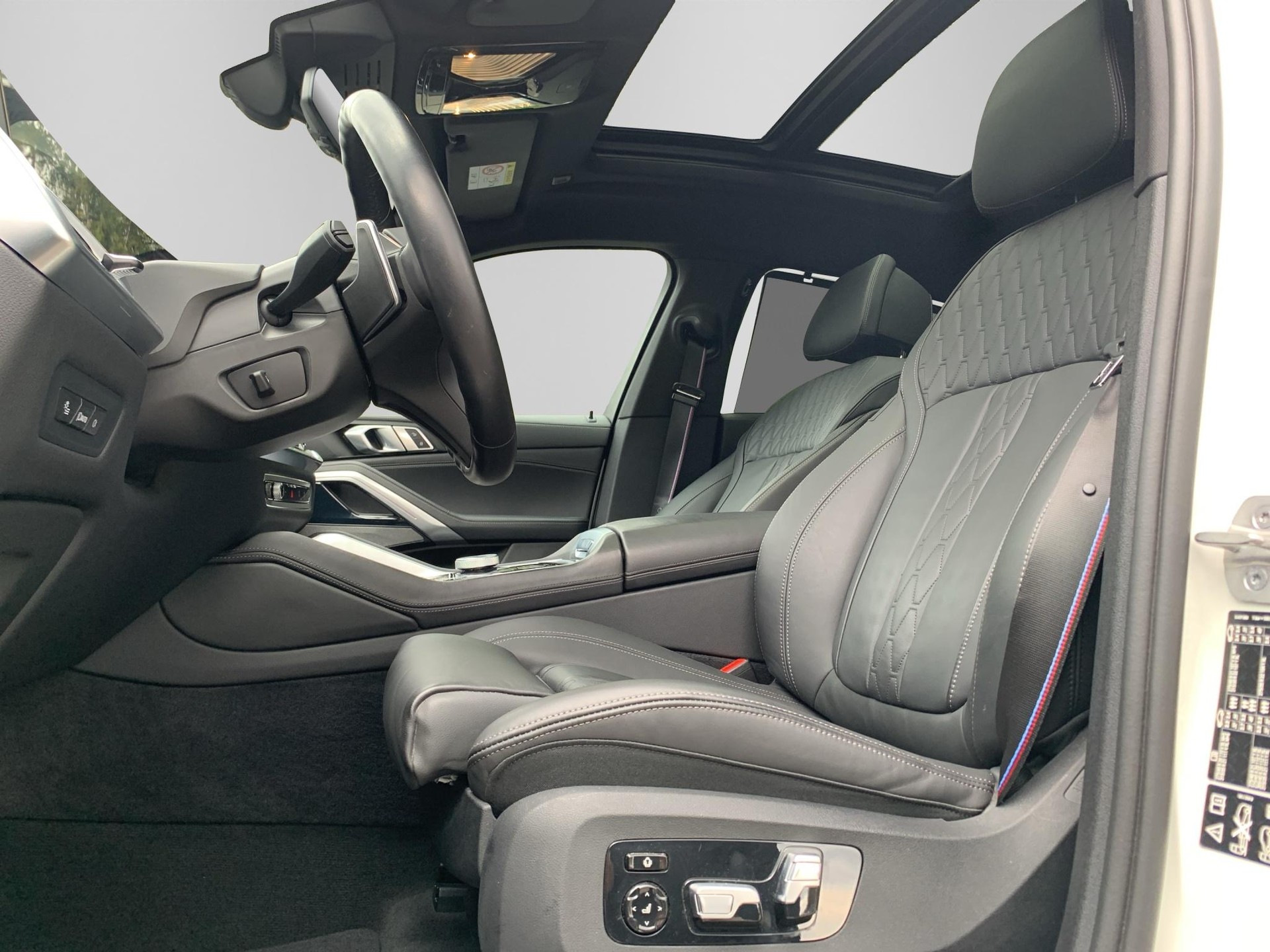 BMW X6 xDrive 48V 40i M Sport Pro Steptronic-image-16