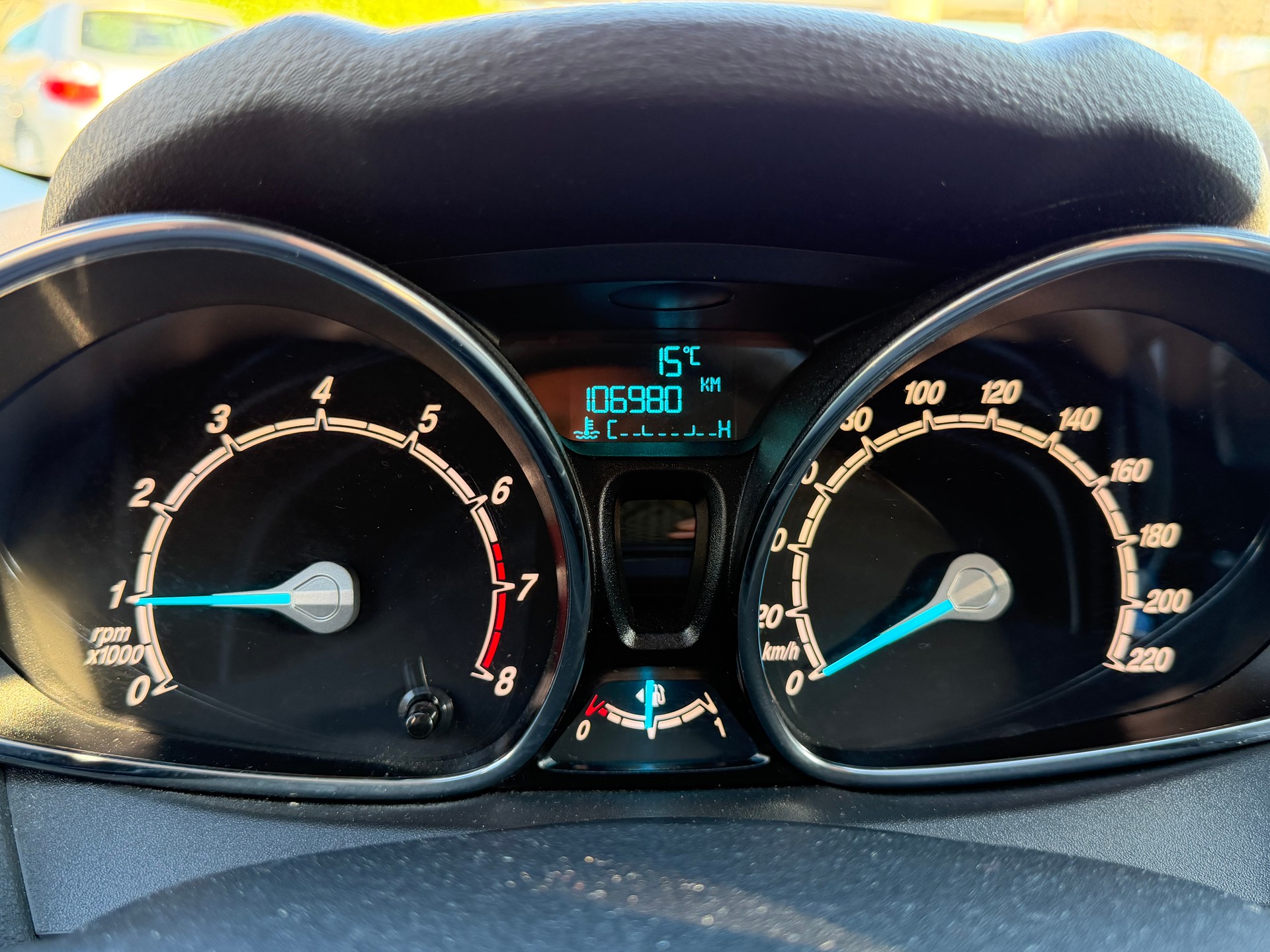 FORD Fiesta 1.0 Titanium-image-8