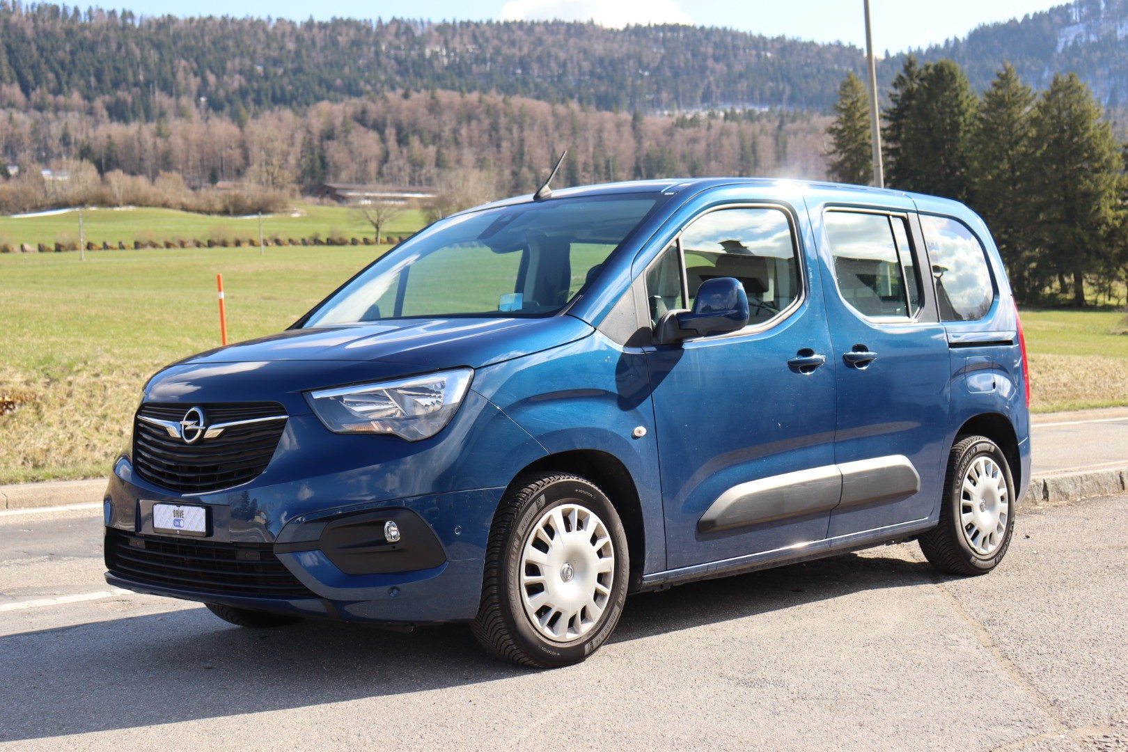 OPEL Combo Life 1.5 Enjoy • Expertise du jour • Frisch MFK • Véhicule CH-image-3