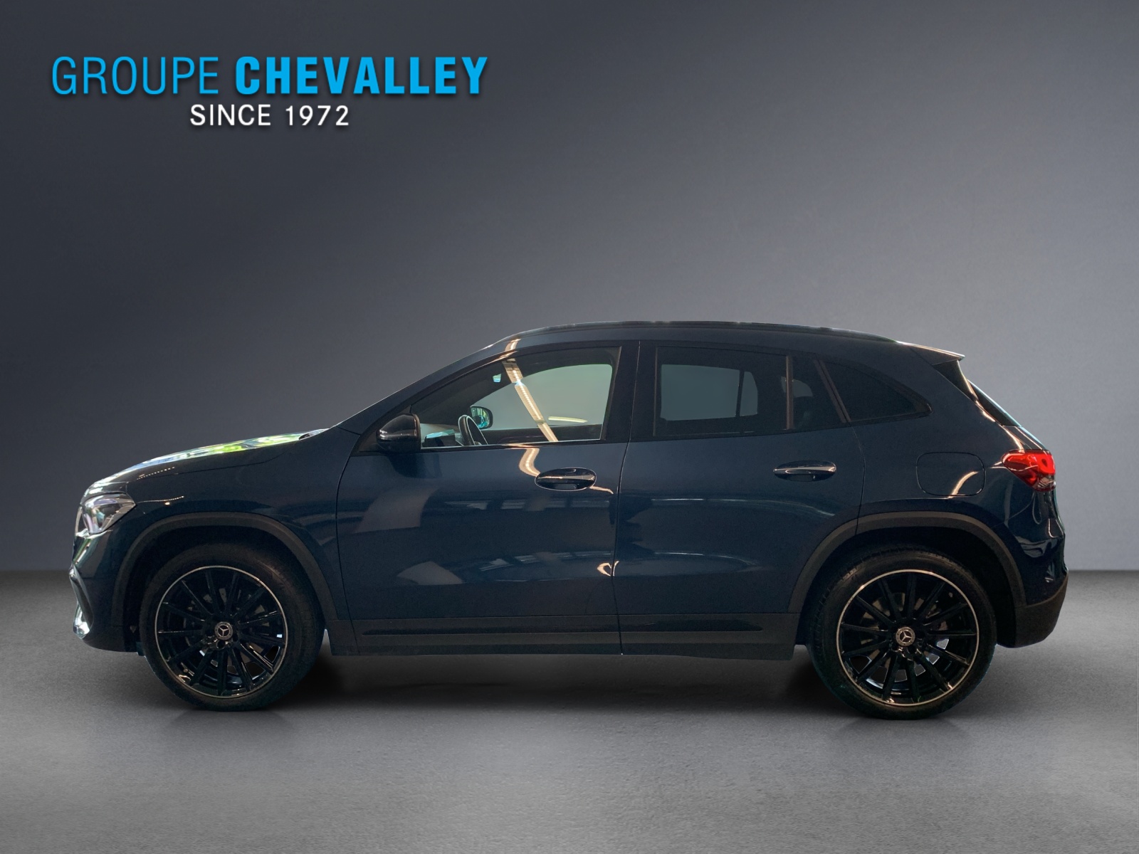 MERCEDES-BENZ GLA 250e AMG Line 8G-DCT-image-3
