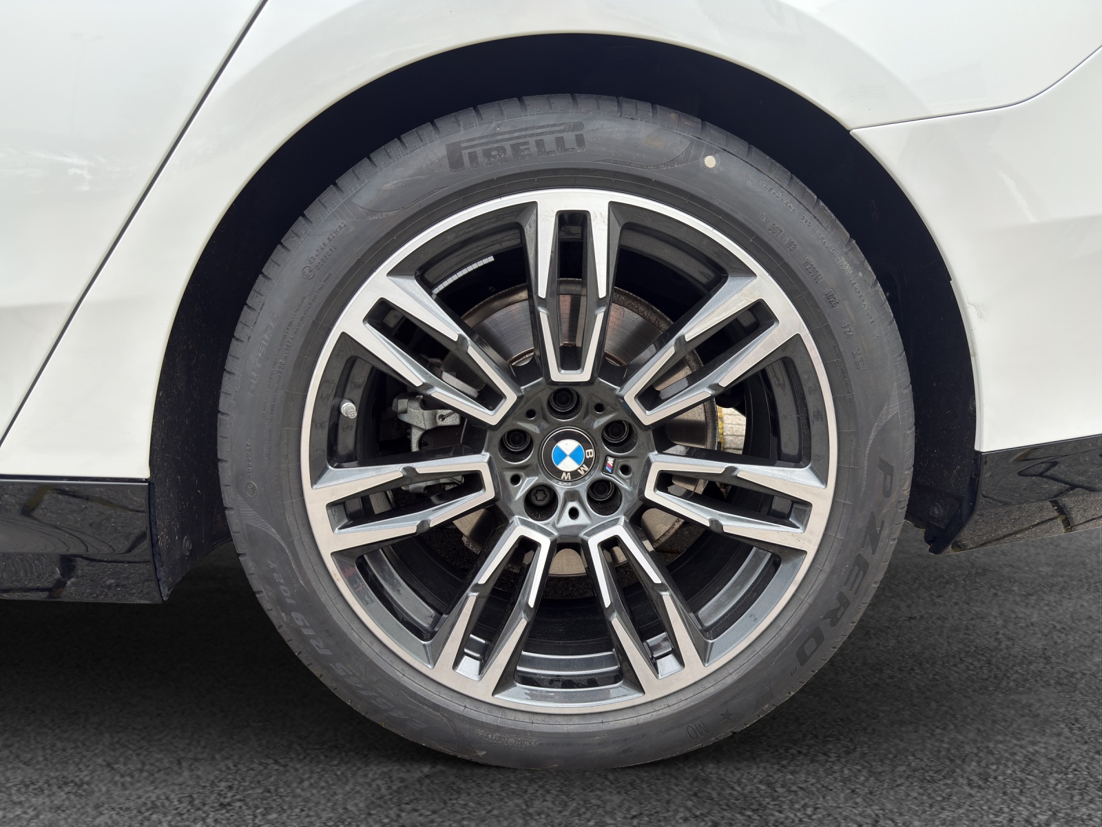 BMW 520d xDrive 48V M Sport-image-9