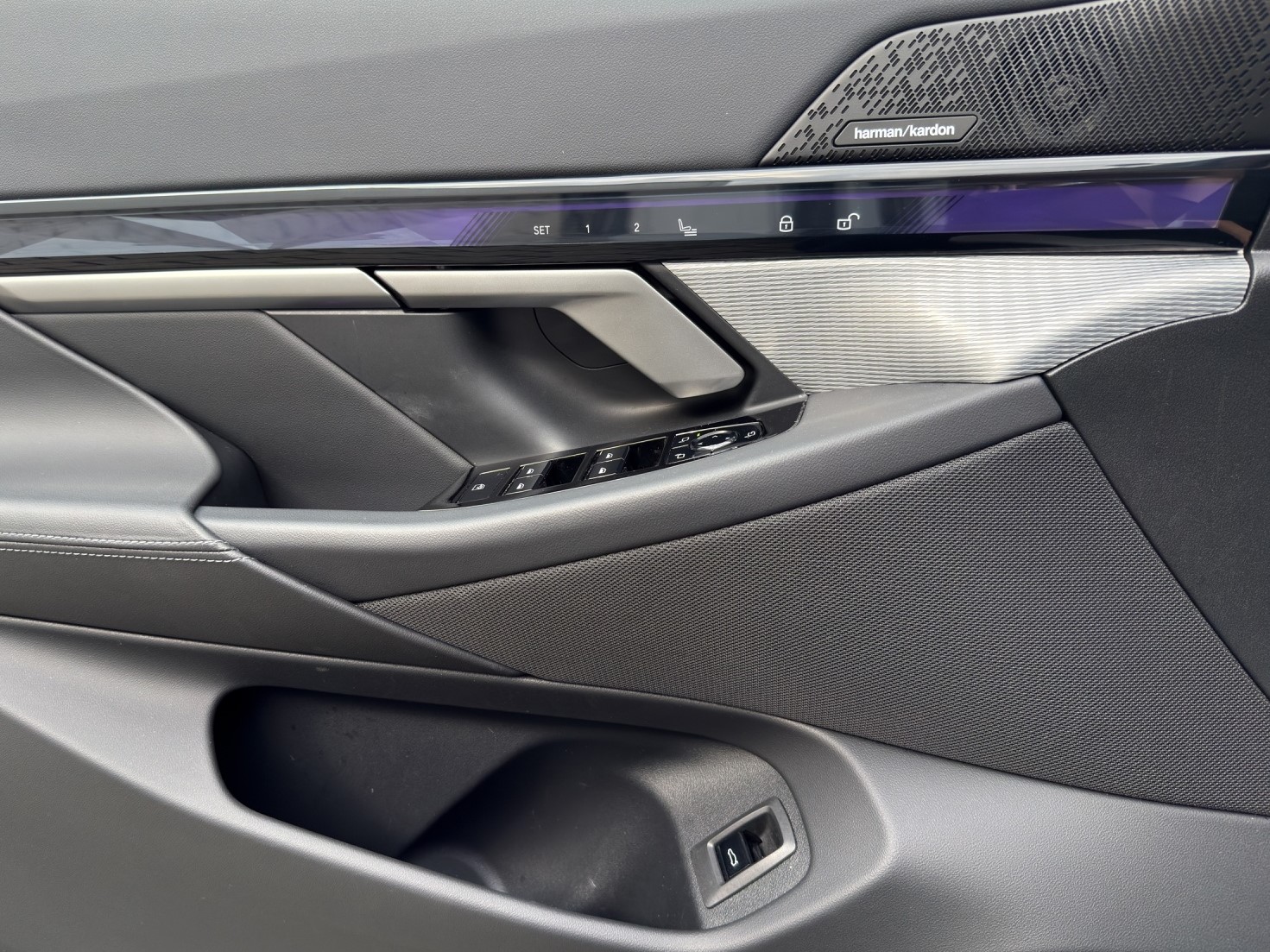 BMW 520d xDrive 48V M Sport-image-14