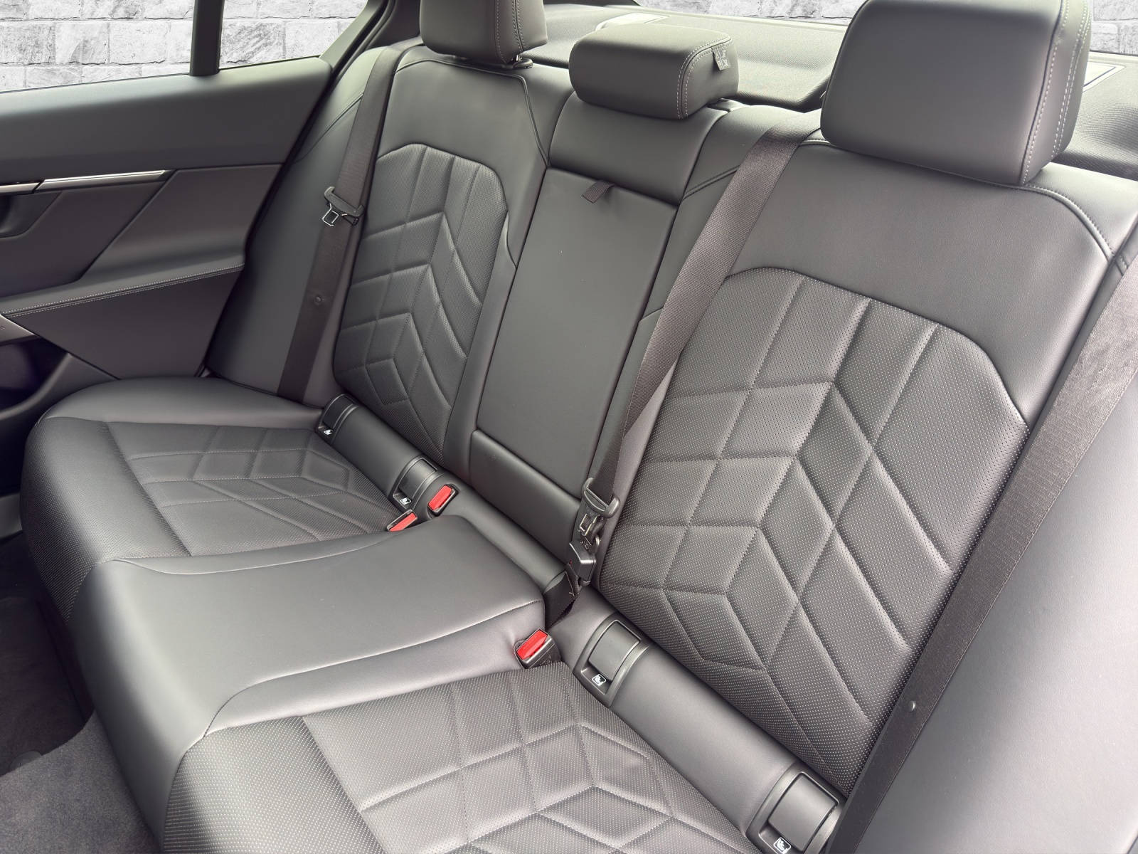 BMW 520d xDrive 48V M Sport-image-15